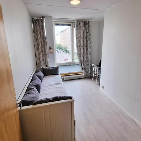 Idas Airbnb Apartament Helsinki